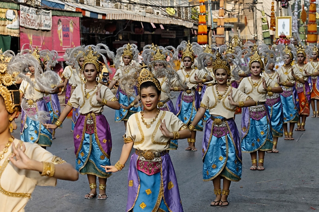 Lopburi King Narai fair-017